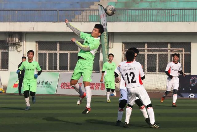 欧冠夺冠赔率：巴萨1赔4居首 大巴黎皇马紧追